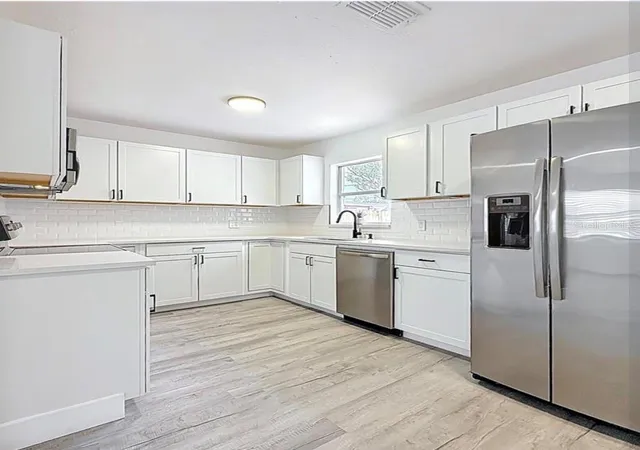 Photo 3 of Single family home for sale at 200 Lewis Blvd SE, St Petersburg, FL 33705 | MLS# O6423231 | Listing updated on 2026-10-06