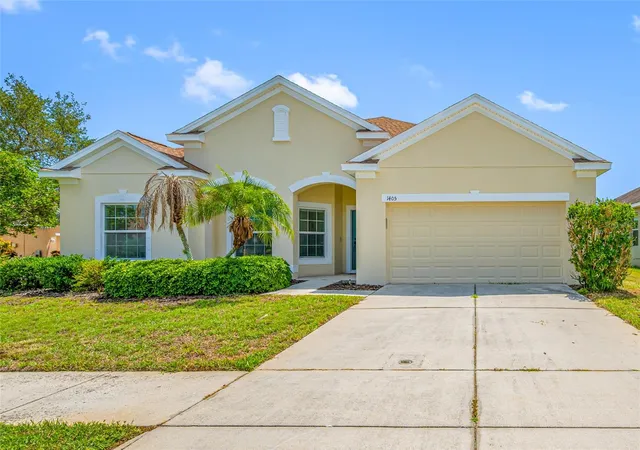 Photo 4 of Sale Pending at 1405 Parker Den Dr, Ruskin, FL 33570 | MLS# TB8527046 | Listing updated on 2026-09-28