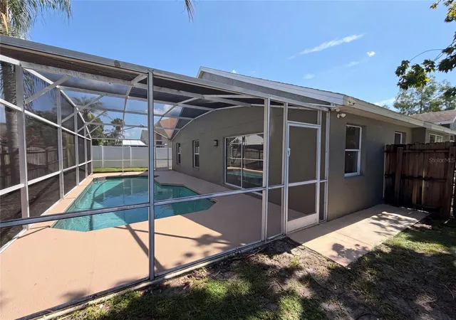 Photo 4 of Single family home for sale at 701 Magnolia Crk Cir, Orlando, FL 32828 | MLS# O6423356 | Listing updated on 2026-09-14
