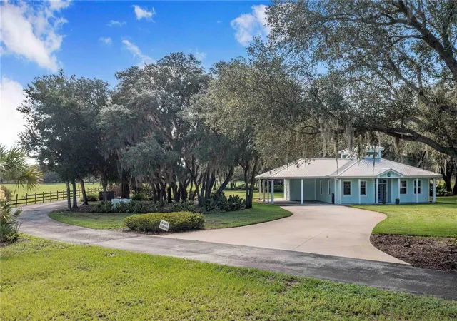 Photo 3 of Single family home for sale at 2424 Burns Ave, Lake Wales, FL 33898 | MLS# P4939257 | Listing updated on 2026-09-11