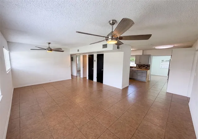 Photo 2 of Single Family Residence at 1907 Sue Ann St, Orlando, FL 32817 | MLS# O6423396 |  | Sold on 2026-10-30
