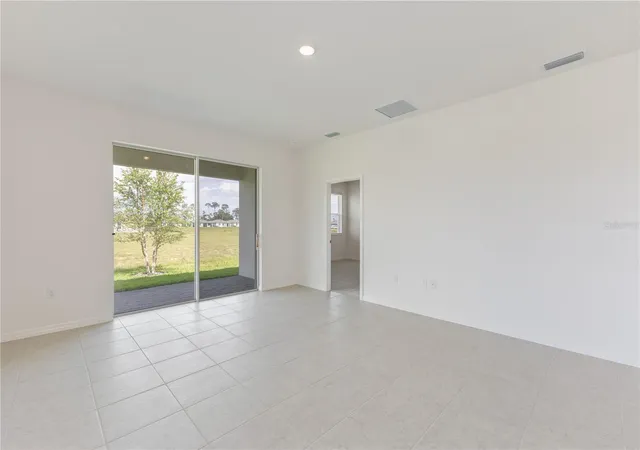 Photo 4 of Single family home for sale at 9128 Wildlight Trl, Wildwood, FL 34785 | MLS# O6423415 | Listing updated on 2026-10-08