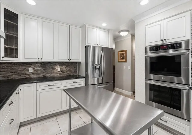 Photo 3 of Single family home for sale at 5333 Greenside Ct, Orlando, FL 32819 | MLS# A4699411 | Listing updated on 2026-09-22
