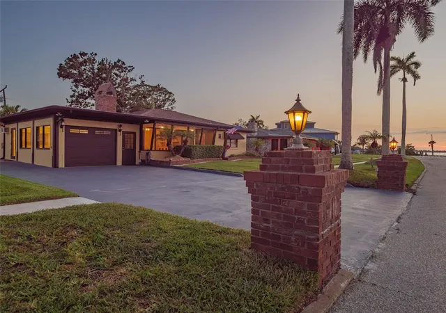 Photo 2 of Single family home for sale at 2410 Riverside Dr E, Bradenton, FL 34208 | MLS# A4699450 | Listing updated on 2026-09-23