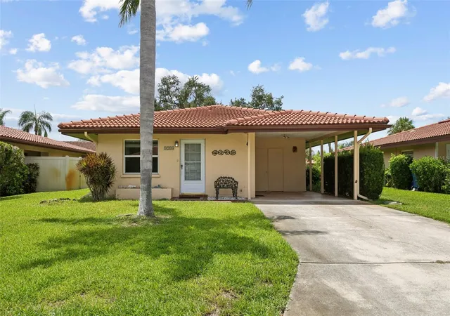 Photo 2 of Single family home for sale at 3210 Cambridge Ave, Bradenton, FL 34207 | MLS# A4699472 | Listing updated on 2026-10-05