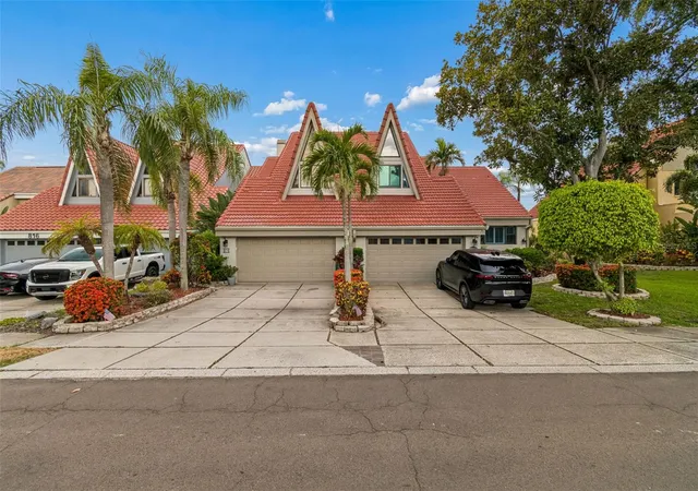 Photo 2 of Townhouse for sale at 820 Symphony Isles Blvd, Apollo Beach, FL 33572 | MLS# TB8527405 | Listing updated on 2026-10-06