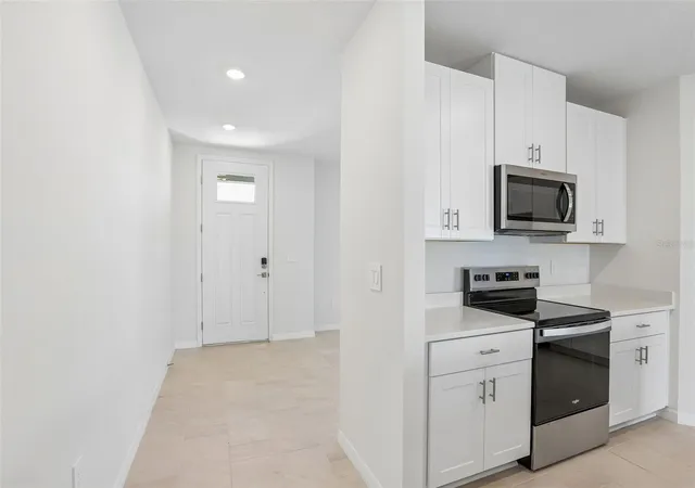 Photo 3 of Single family home for sale at 31523 Malbec Dr, Brooksville, FL 34602 | MLS# TB8527446 | Listing updated on 2026-10-16