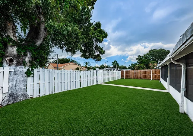 Photo 4 of Single family home for sale at 8419 125th Place, Largo, FL 33773 | MLS# TB8527728 | Listing updated on 2026-10-04