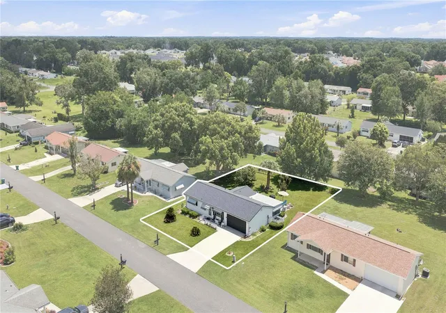 Photo 3 of Single family home for sale at 11151 Sw 76th Avenue, Ocala, FL 34476 | MLS# OM728199 | Listing updated on 2026-09-19