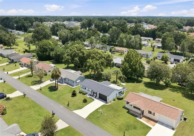 Photo 3 of Single family home for sale at 11151 SW 76th Avenue, Ocala, FL 34476 | MLS# OM728199 | Listing updated on 2026-09-19