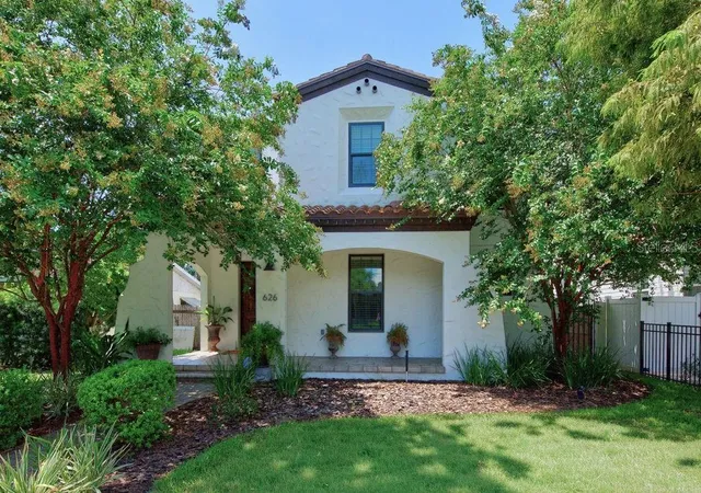 Photo 1 of Single family home for sale at 626 35th Avenue N, Saint Petersburg, FL 33704 | MLS# TB8527821 | Listing updated on 2026-09-13