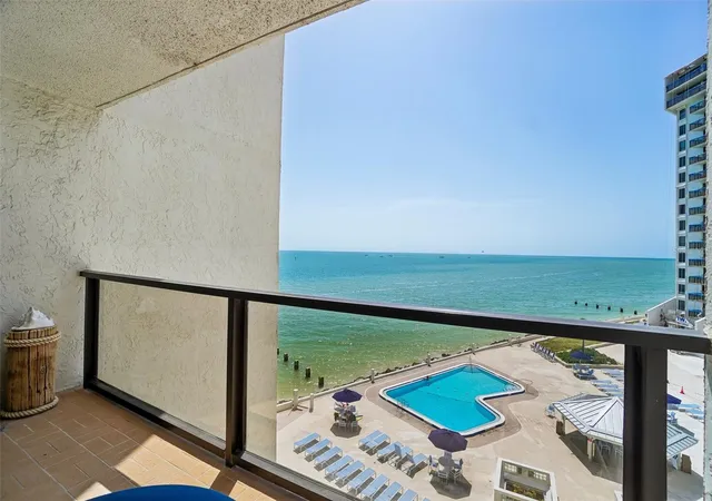 Photo 4 of Condo for sale at 450 S Gulfview Blvd #605, Clearwater Beach, FL 33767 | MLS# TB8527860 | Listing updated on 2026-09-13