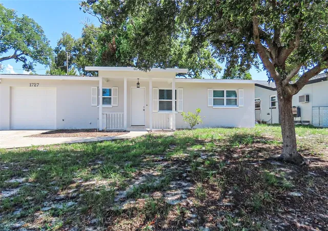 Photo 1 of Sale Pending at 1727 Thames St, Clearwater, FL 33755 | MLS# TB8527896 | Listing updated on 2026-09-18
