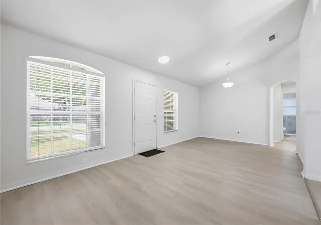 Photo 4 of Single family home for sale at 2706 Kris Xing, Ocoee, FL 34761 | MLS# O6424048 | Listing updated on 2026-09-11