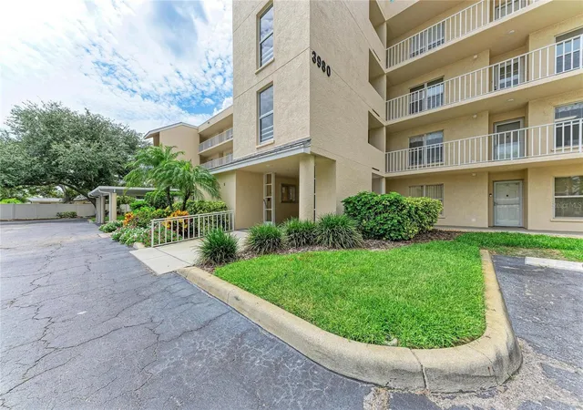 Photo 2 of Condo for sale at 3980 Ironwood Cir #301, Bradenton, FL 34209 | MLS# A4699628 | Listing updated on 2026-09-14