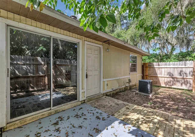 Listing Photo 4 - Condo for sale in building located at 3990 SE 17th Ct, OCALA, FL 34480