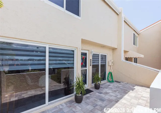 Photo 4 of Townhouse for sale at 4207 Fogcutter Ct, Tampa, FL 33615 | MLS# TB8528086 | Listing updated on 2026-09-11