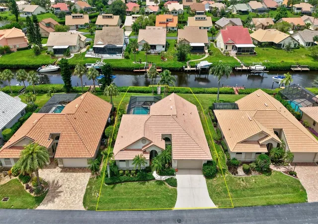 Photo 2 of Single family home for sale at 103 Inlets Blvd #103, Nokomis, FL 34275 | MLS# A4699671 | Listing updated on 2026-09-28