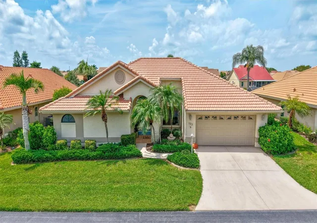 Photo 3 of Single family home for sale at 103 Inlets Blvd #103, Nokomis, FL 34275 | MLS# A4699671 | Listing updated on 2026-09-28