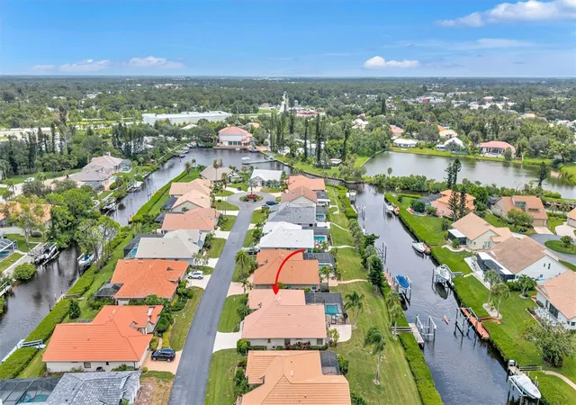 Photo 4 of Single family home for sale at 103 Inlets Blvd #103, Nokomis, FL 34275 | MLS# A4699671 | Listing updated on 2026-09-28