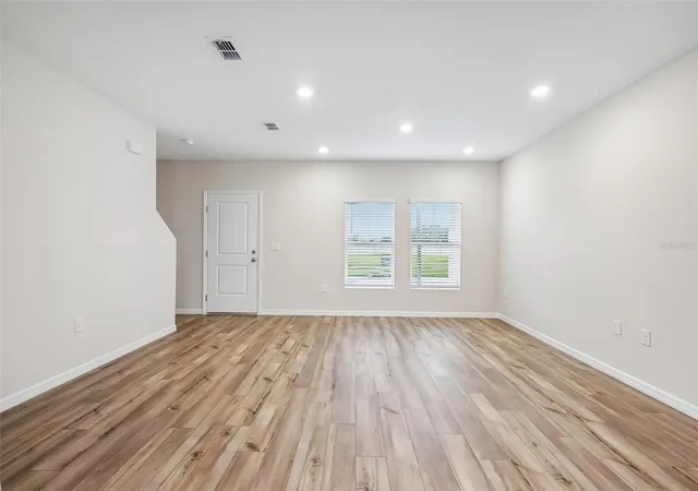 Photo 3 of Single family home for sale at 9176 Bent Branch, Dade City, FL 33525 | MLS# TB8528193 | Listing updated on 2026-10-06