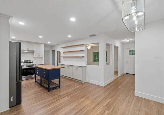 Photo 3 of Single family home for sale at 6214 15th Avenue S, Tampa, FL 33619 | MLS# TB8528253 | Listing updated on 2026-10-26