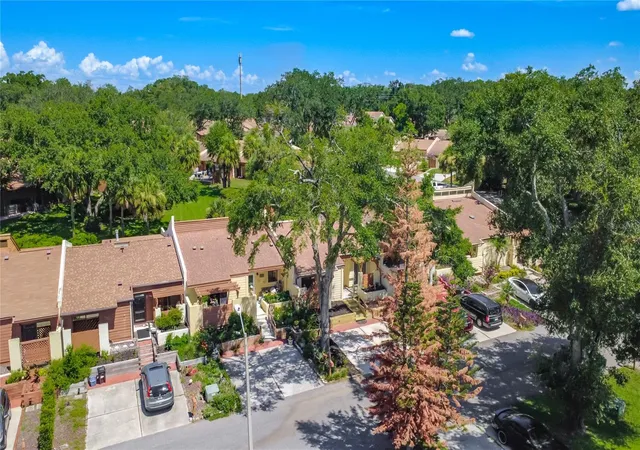 Photo 3 of Single family home for sale at 712 Teal Ln, Altamonte Springs, FL 32701 | MLS# S5153533 | Listing updated on 2026-10-06