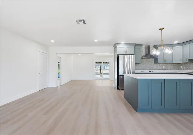 Photo 2 of Single family home for sale at 9460 Treasure Ln Ne, Saint Petersburg, FL 33702 | MLS# TB8528278 | Listing updated on 2026-10-08