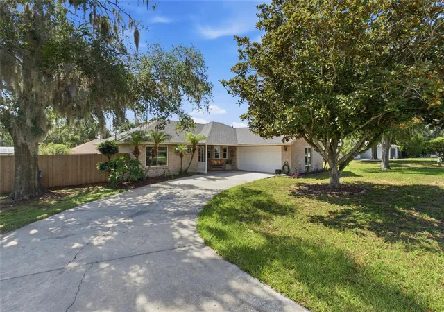 Photo 1 of Single family home for sale at 17522 Hillside Dr, Montverde, FL 34756 | MLS# G5114938 | Listing updated on 2026-10-01