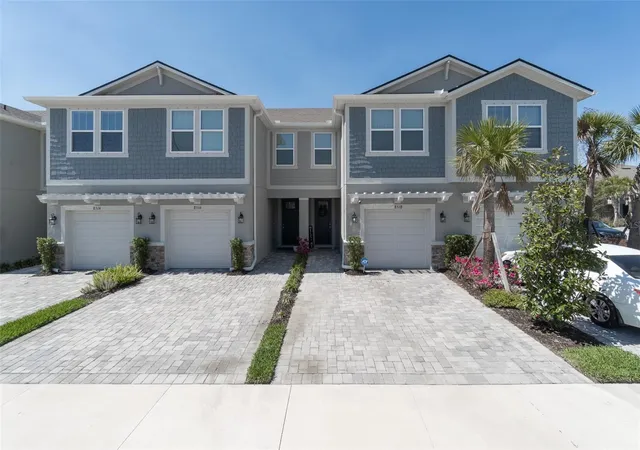 Photo 2 of Townhouse for sale at 8518 Primrose Willow Pl, Odessa, FL 33556 | MLS# TB8528318 | Listing updated on 2026-10-04