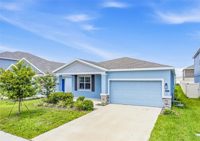 Photo 2 of Sale Pending at 516 Reggie Rd, Lake Wales, FL 33859 | MLS# S5153560 | Listing updated on 2026-09-12