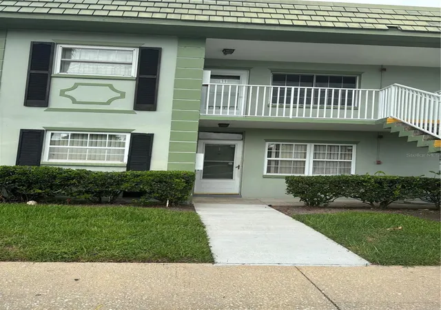 Listing Photo 5 - Condo for sale in building located at 1433 S Belcher Rd, Clearwater, FL 33764 - Unit #G1