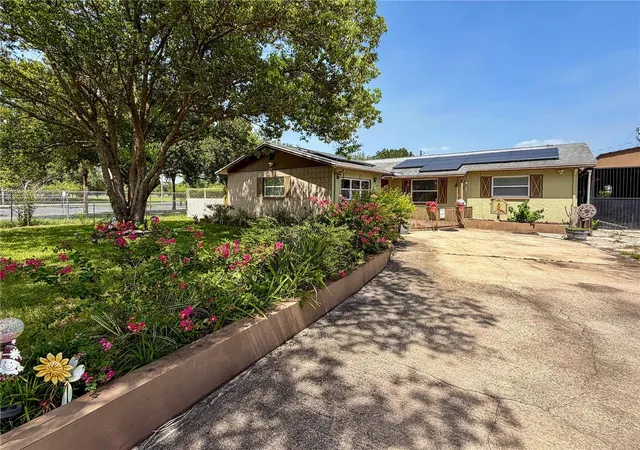 Photo 1 of Single family home for sale at 45 Caswell Dr, Orlando, FL 32825 | MLS# O6424450 | Listing updated on 2026-10-29
