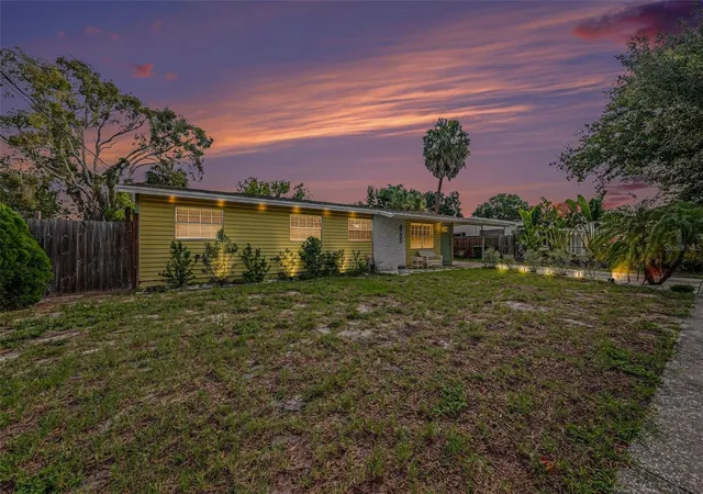 Photo 2 of Single family home for sale at 4733 W Wisconsin Ave, Tampa, FL 33616 | MLS# O6424467 | Listing updated on 2026-10-07