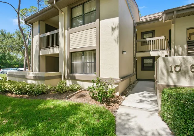 Listing Photo 5 - Condo for sale in building located at 10 Woodlake Pl, OLDSMAR, FL 34677
