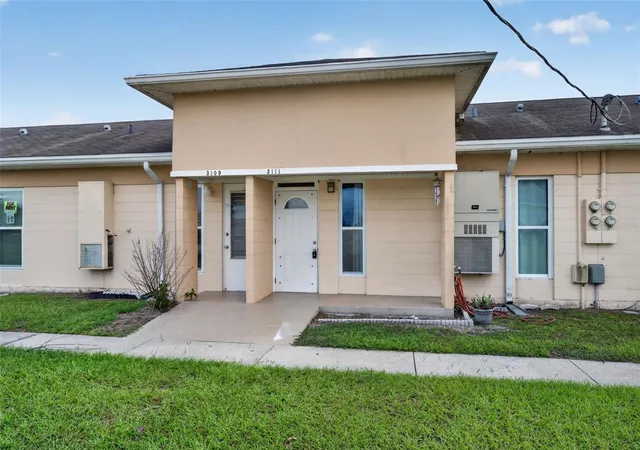 Photo 3 of Single family home for sale at 3111 Club Cir, Lakeshore, FL 33854 | MLS# O6424529 | Listing updated on 2026-10-06