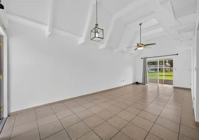 Photo 4 of House for sale at 3111 Club Cir, Lakeshore, FL 33854 | MLS# O6424529 | Listing updated on 2026-10-06