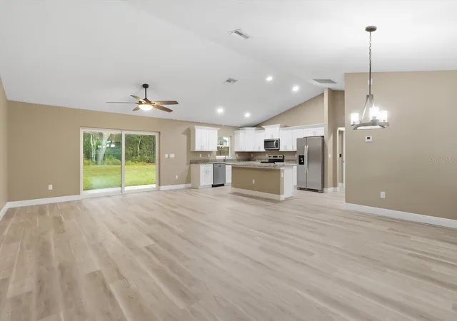Photo 4 of Sale Pending at 9944 N Wayland Ave, Citrus Springs, FL 34434 | MLS# G5115042 | Listing updated on 2026-10-07