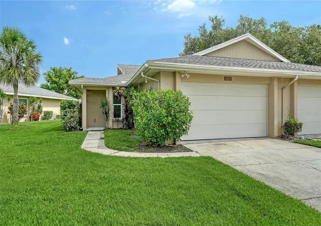Photo 2 of Single family home for sale at 5689 Evergreen Dr #18, Sarasota, FL 34233 | MLS# A4699799 | Listing updated on 2026-09-11