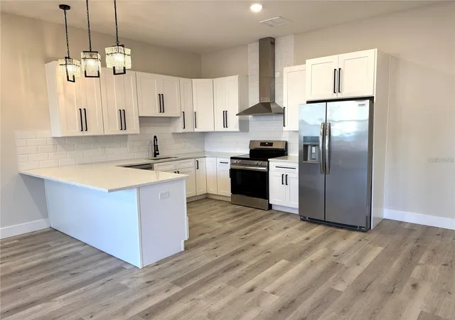 Photo 2 of Single family home for sale at 1039 53rd Avenue N, St Petersburg, FL 33703 | MLS# TB8528660 | Listing updated on 2026-09-30