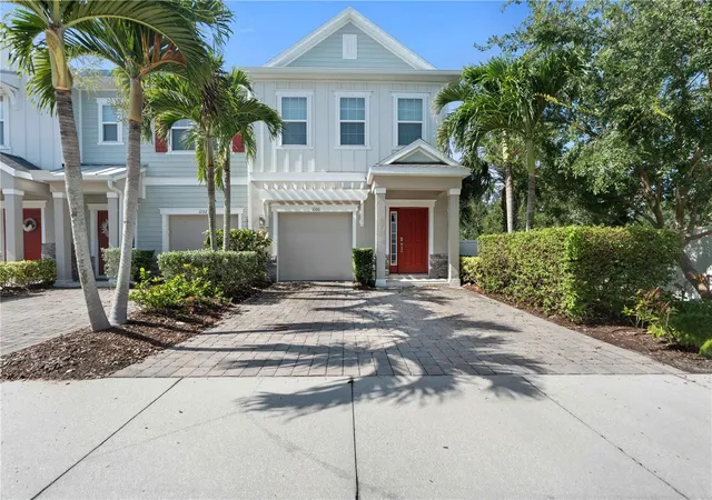 Photo 2 of Townhouse for sale at 1100 Coral Ln, Dunedin, FL 34698 | MLS# W7887591 | Listing updated on 2026-09-12