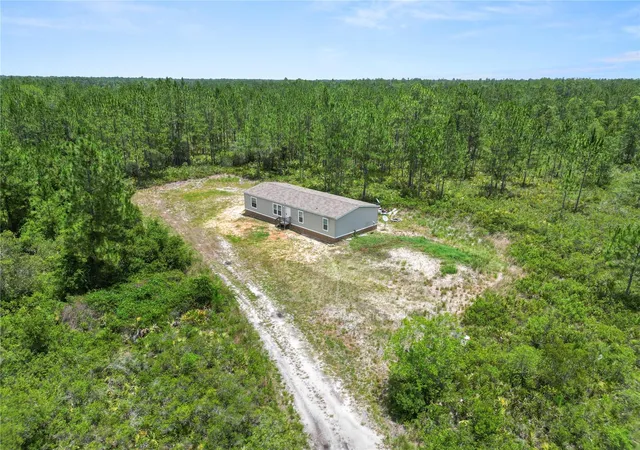 Photo 1 of Manufactured home for sale at 3450 Salyers Rd, Clermont, FL 34714 | MLS# L4963472 | Listing updated on 2026-10-15