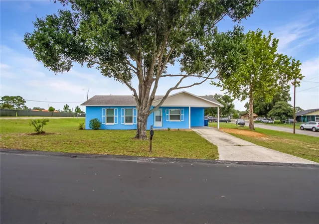 Photo 1 of Single family home for sale at 1000 Valencia Ave, Haines City, FL 33844 | MLS# P4939304 | Listing updated on 2026-09-10