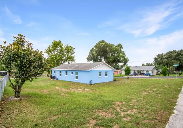 Photo 3 of Single family home for sale at 1000 Valencia Ave, Haines City, FL 33844 | MLS# P4939304 | Listing updated on 2026-09-10