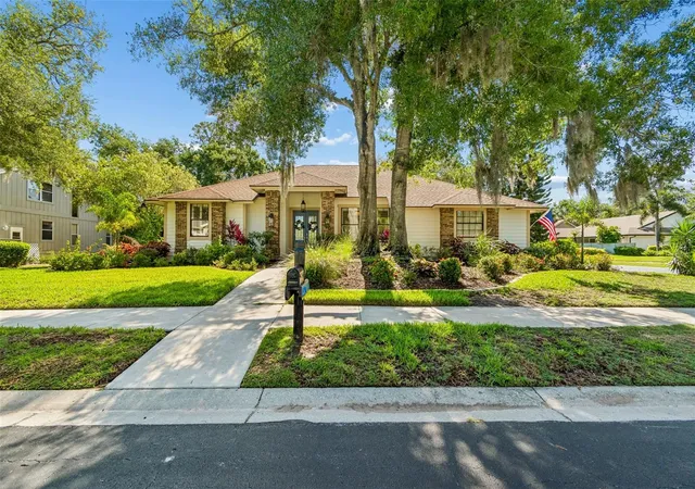 Photo 1 of Single family home for sale at 4627 Trails Dr, Sarasota, FL 34232 | MLS# A4699854 | Listing updated on 2026-10-07