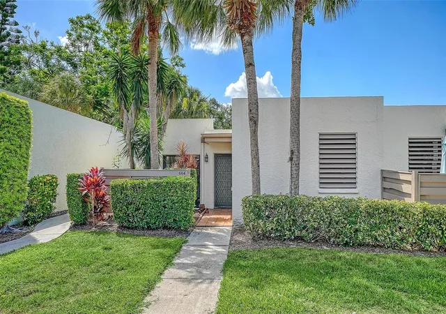 Photo 1 of Condo for sale at 664 Woodlawn Dr, Bradenton, FL 34210 | MLS# A4699918 | Listing updated on 2026-09-13