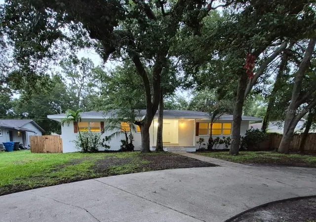 Photo 3 of Sale Pending at 14857 Sunset St, Clearwater, FL 33760 | MLS# TB8529261 | Listing updated on 2026-09-14