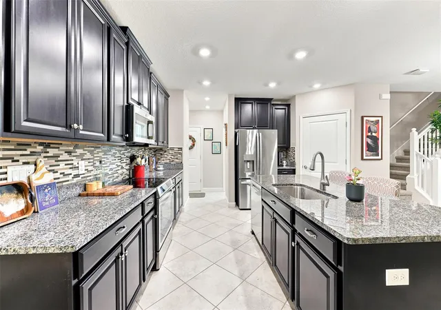 Photo 3 of Townhouse for sale at 5305 Stoic Vale Dr, Wimauma, FL 33598 | MLS# TB8529292 | Listing updated on 2026-10-09