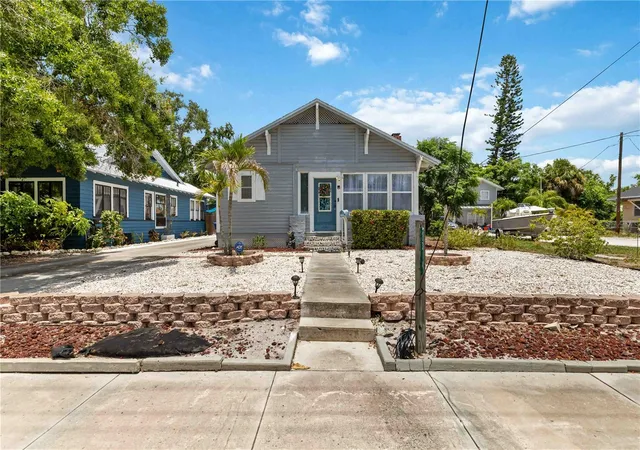 Single family home for sale at 2314 7th Avenue W, BRADENTON, FL 34205 | MLS# A4700058