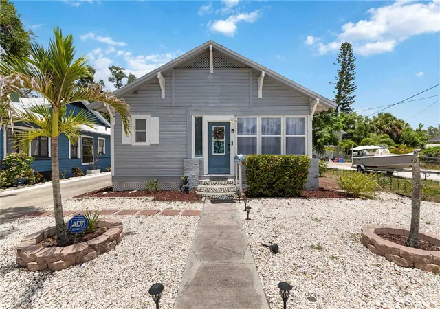 Photo 2 of Single family home for sale at 2314 7th Avenue W, Bradenton, FL 34205 | MLS# A4700058 | Listing updated on 2026-09-18